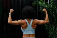 Do not hunch your shoulders. (Photo via Pexels/Karen Irala)